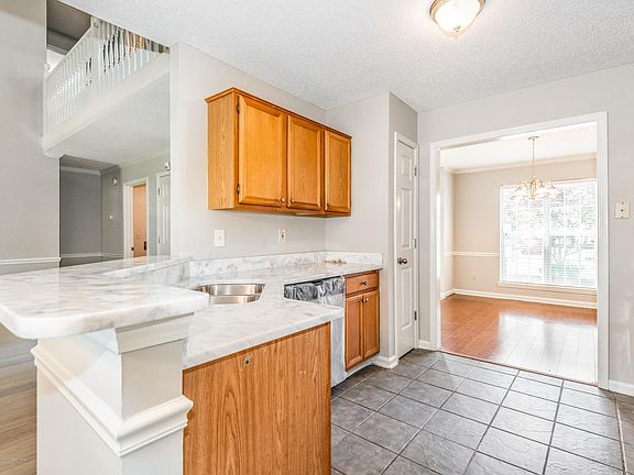 5th image of 9108 Plantation Lakes Dr