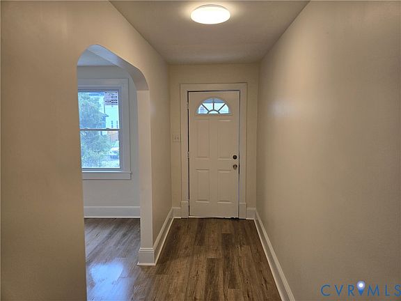 4th image of 736 Harding St