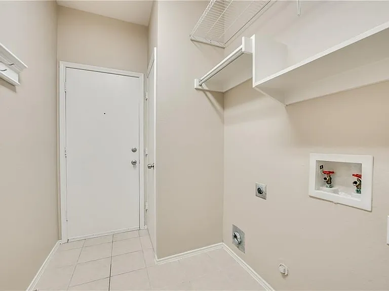 2801 Rush Creek Rd — Photo 20