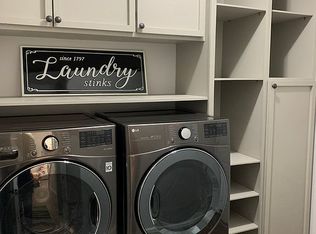 3008 Sassafras Tree Ct, Dumfries, VA 22026