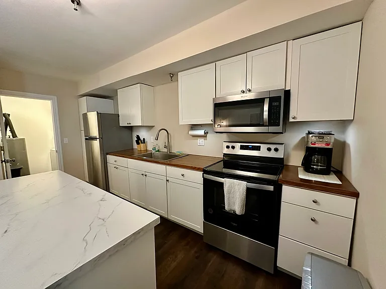214 Chartres St #4 — Photo 5