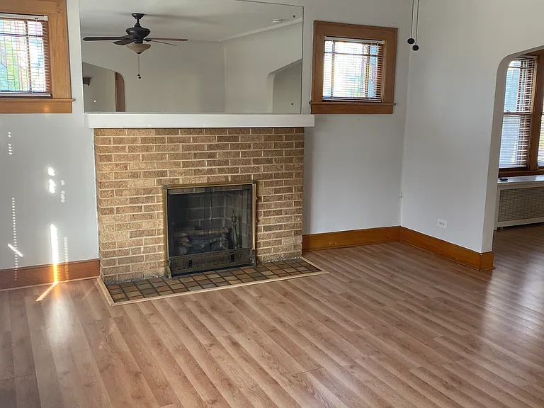 1519 North Ave — Photo 3