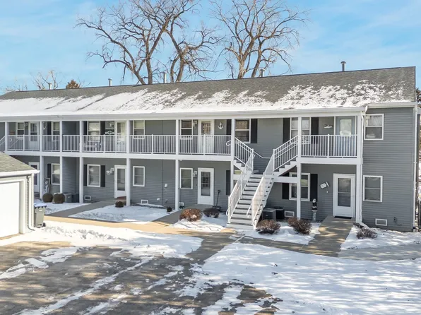 249 S 1st St, Winneconne, WI 54986