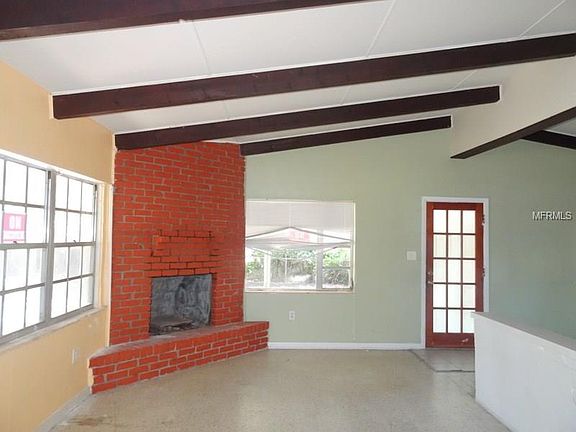 4th image of 2519 W Diana St
