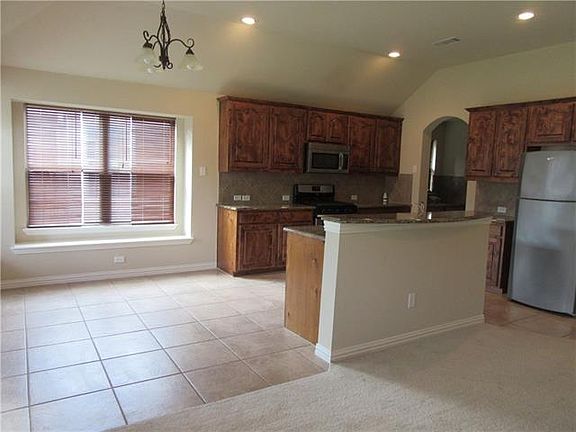4th image of 840 Lake Worth Trl