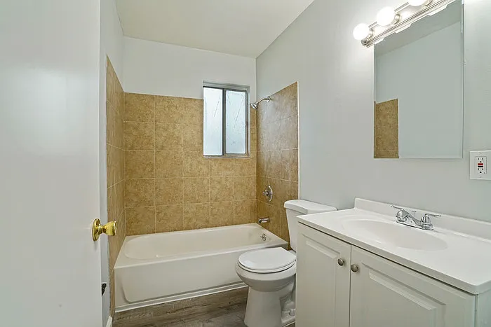 2109 Monifieth Way — Photo 24