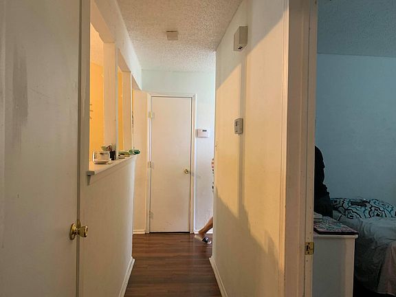3rd image of 2813 Lana Cir