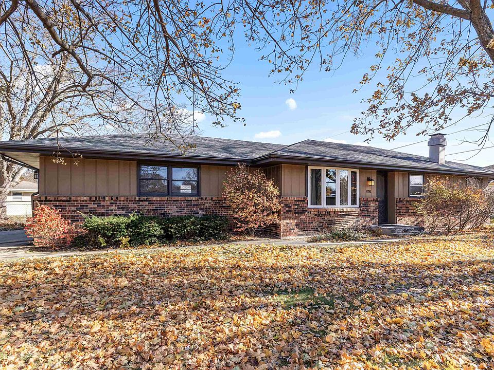 1st image of 9781 Petunia Dr