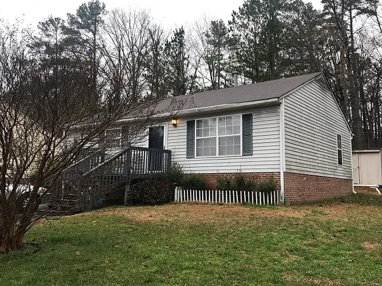 2918 Firth Rd — Photo 3