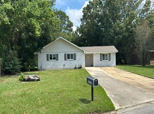 2220 University St, Gautier, MS 39553