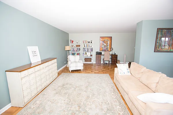 Sold by Re/Max In The City | media 26
