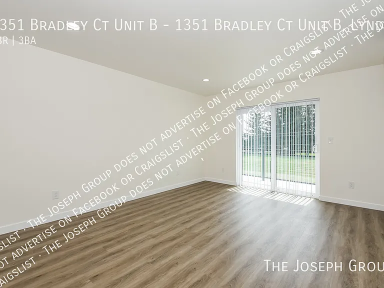 1351 Bradley Ct #B — Photo 11