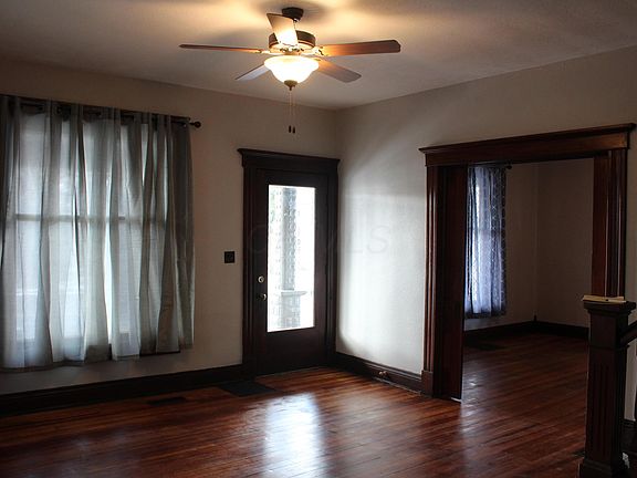 2nd image of 845 N Main St