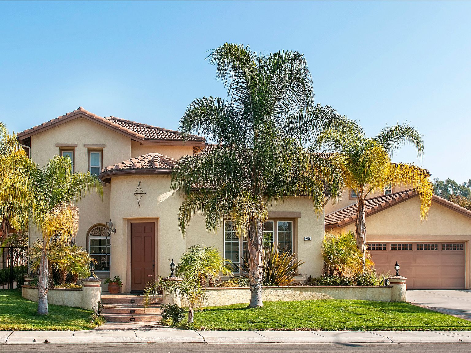 2370 Pine Valley Gln, Escondido, CA 92026 | Zillow