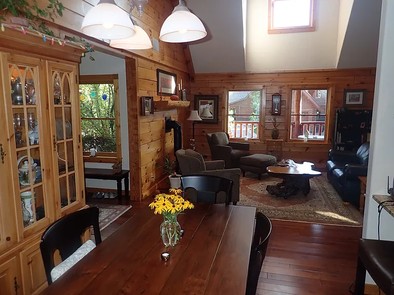 Village Ct — Photo 3
