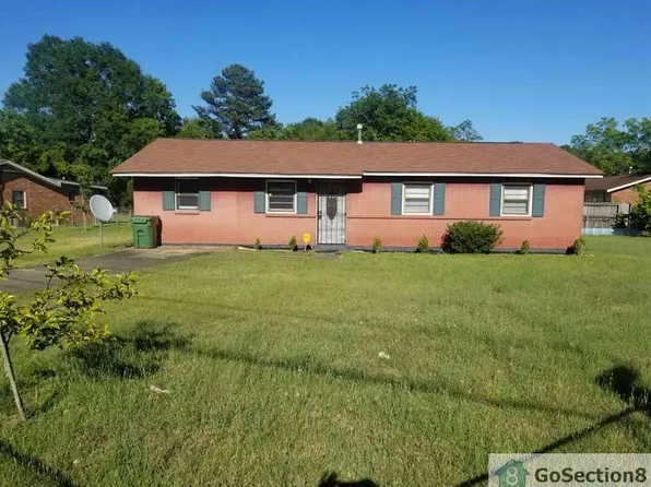 200 Ingle Dr, Montgomery, AL 36110