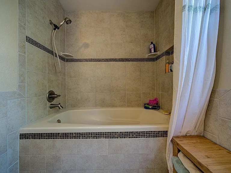 434 Cobblestone Dr — Photo 23