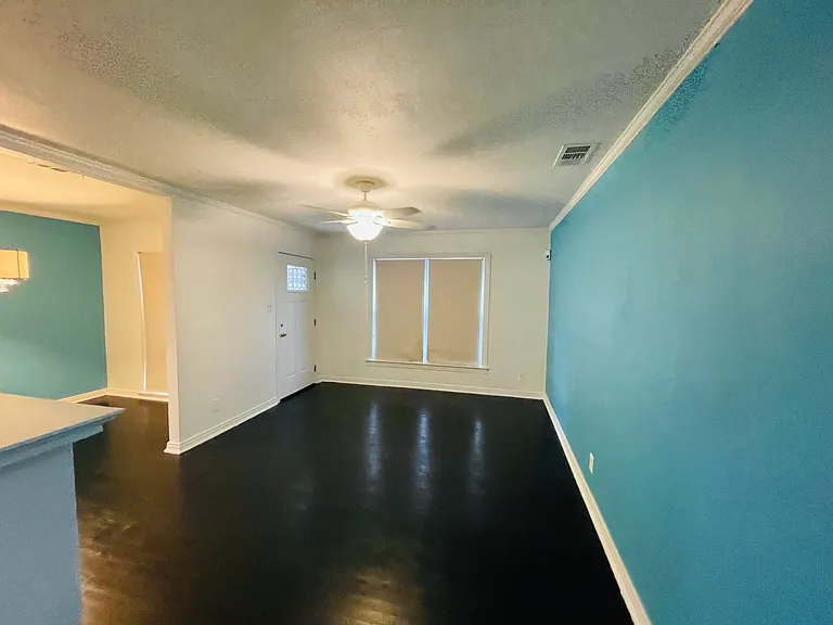 5912 Belgrade Ave — Photo 9