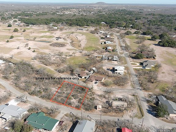 3rd image of 751 Fairway LOT 80,79