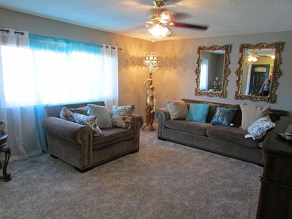4th image of 8340 Turnbury Dr