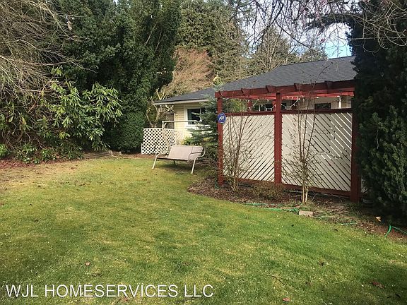 2nd image of 14004 NE 74th St
