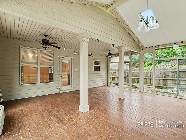 204 Manous Way — Photo 7