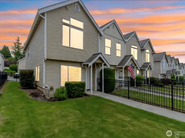 5129 Green Hills Avenue NE #A, Tacoma, WA 98422