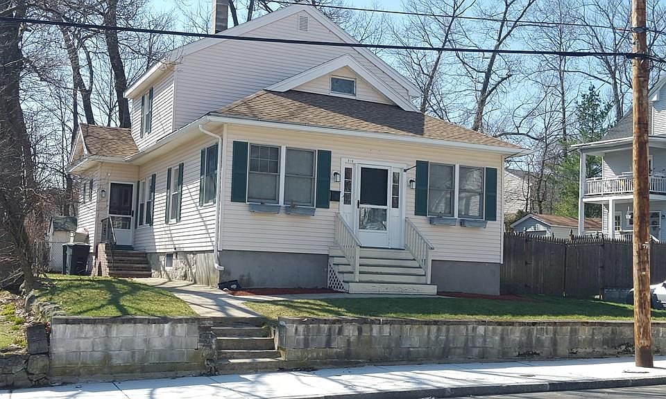 1st image of 210 Oakland Ave