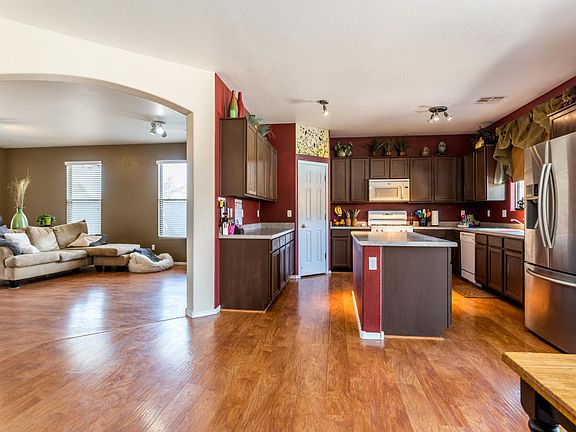 5th image of 45734 W Meadows Ln