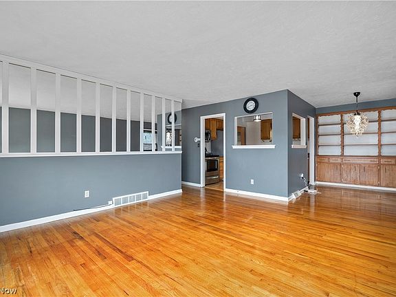 3rd image of 4704 W 156th St