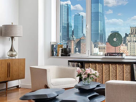 5th image of 257 W 17th St Penthouse B