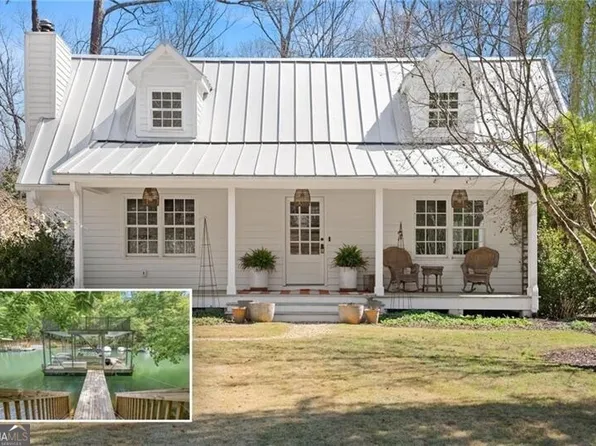 6135 White Oak Dr, Flowery Branch, GA 30542