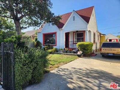 931 E Hyde Park Blvd, Inglewood, CA, 90302