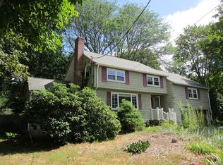 16 Munroe Ave, Reading, MA 01867