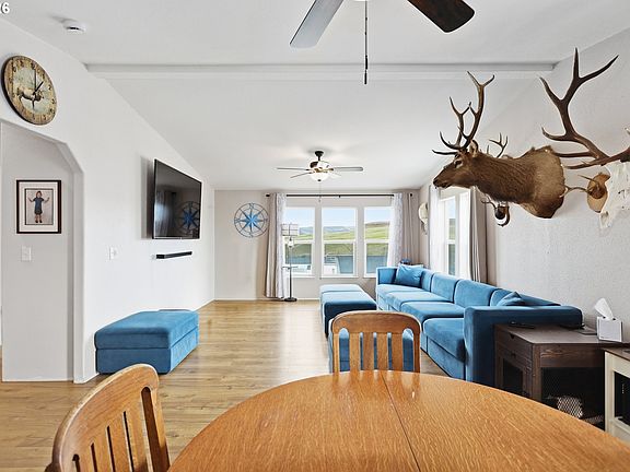 2nd image of 1265 Wright Rd