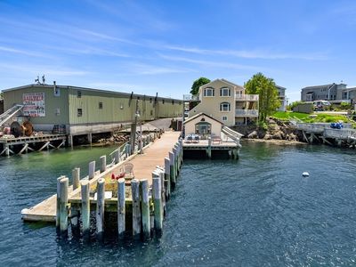 88 Rocky Neck Ave, Gloucester, MA, 01930