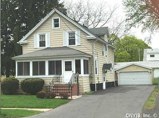 923 Kinne St, East Syracuse, NY 13057