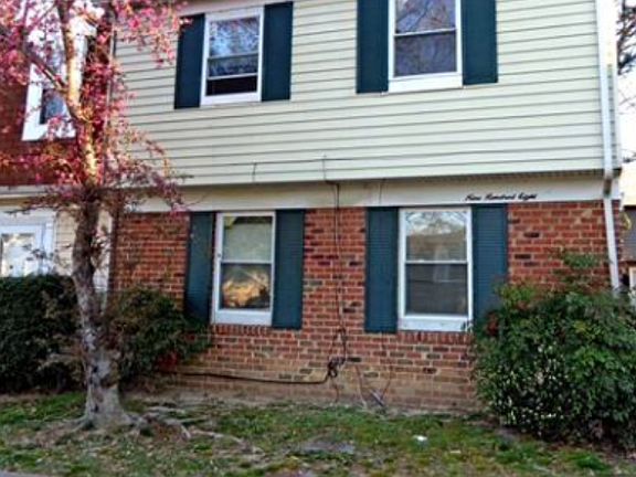 2nd image of 908 Hurtsborne Ct #Townhouse