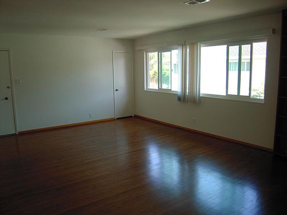 3rd image of 751 Roble Avenue # Fl 2nd