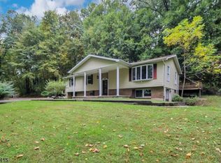 40 Hoffman Rd, Port Murray, NJ 07865