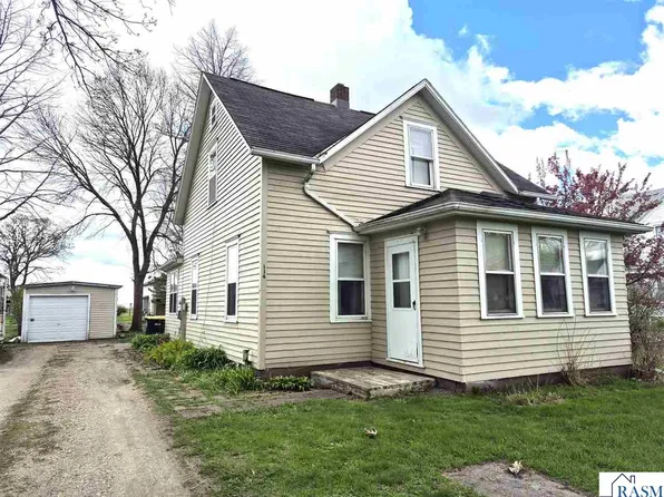 114 1st Ave SW, Fairfax, MN 55332