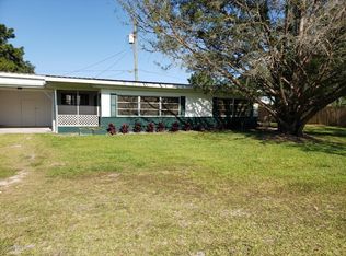 108 Azalea St, Crescent City, FL 32112