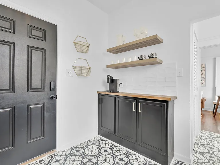 2425 Waters Ave — Photo 6