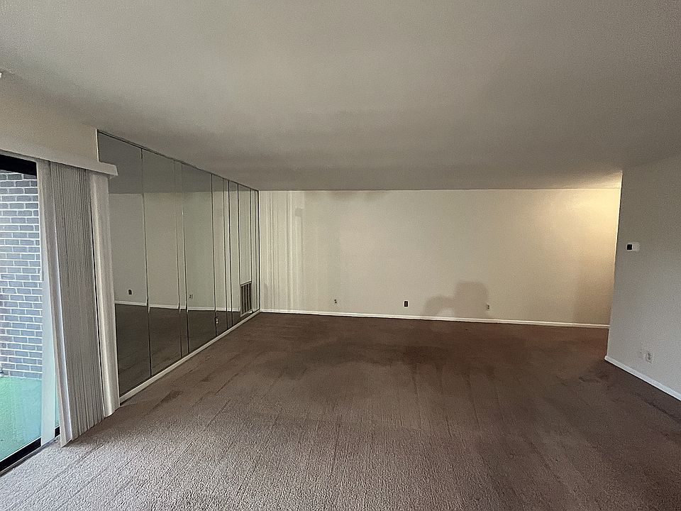 Large Family Room Dining Room Combo