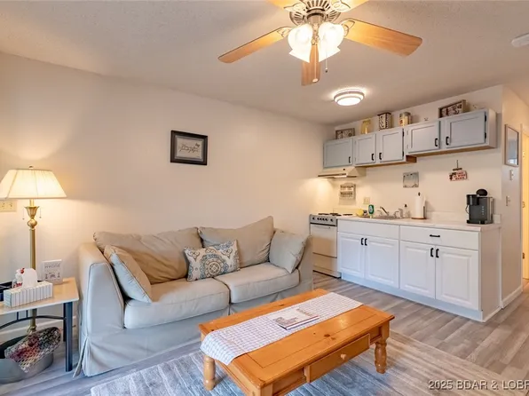 149 Southwood Shores Pl #2D, Lake Ozark, MO 65049