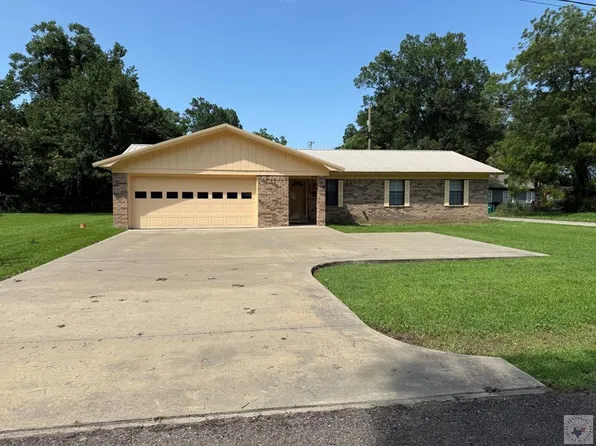 127 Dalby St, De Kalb, TX 75559