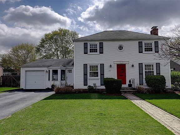2nd image of 132 Plantation Dr