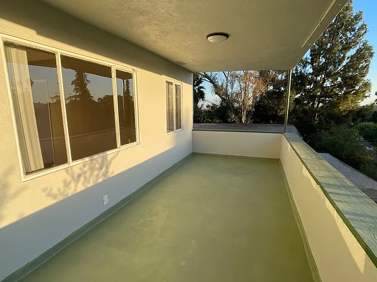 1675 Amberwood — Photo 14