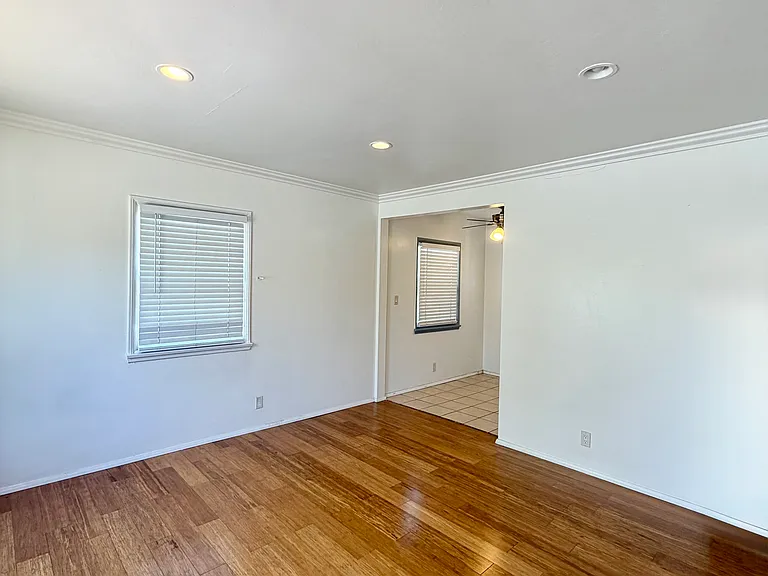 3321 E 17th St #3321 — Photo 3