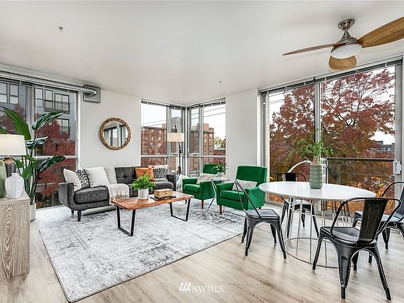 4th image of 530 Broadway E APT 409